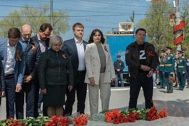 Россия никогда не забудет воинов-победителей!